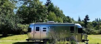 The Simple Life - camp space w/wi-fi & flexibility