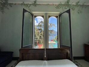 5 camere, ferro/asse da stiro, Wi-Fi gratuito