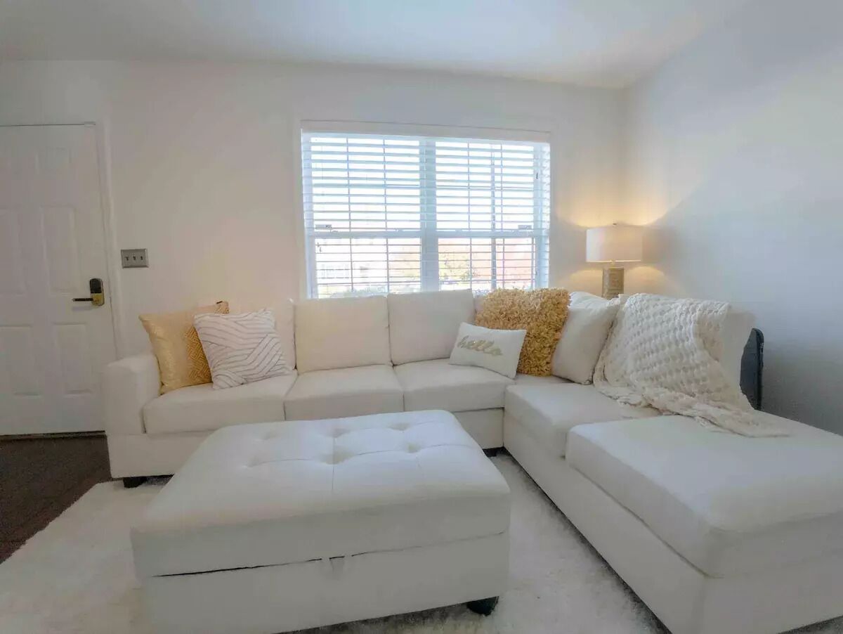 Cheerful, cozy home in the heart of Amish country!