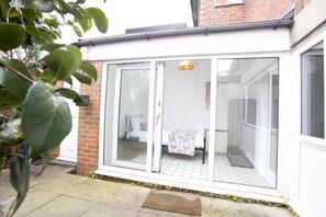 House, Private Bathroom | Garden