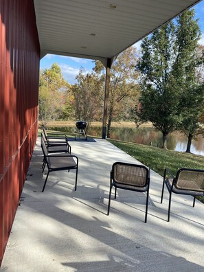 Terrace/patio - The Red Wilderness Cabin, sleeps up to 6 (Marion)