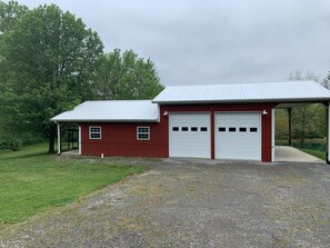 Exterior - The Red Wilderness Cabin, sleeps up to 6 (Marion)