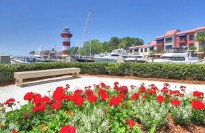 Property grounds - Hilton Head · Beautiful Hilton Head Condo across from the beach! (Hilton Head)