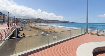 Canteras Sport Beach by Canariasgetaway