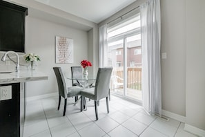 In-room dining - Aaira Suites 4 Bedroom (Brampton)