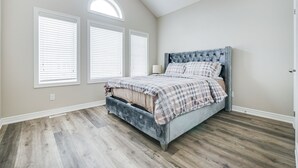 4 habitaciones, tabla de planchar con plancha y wifi gratis 