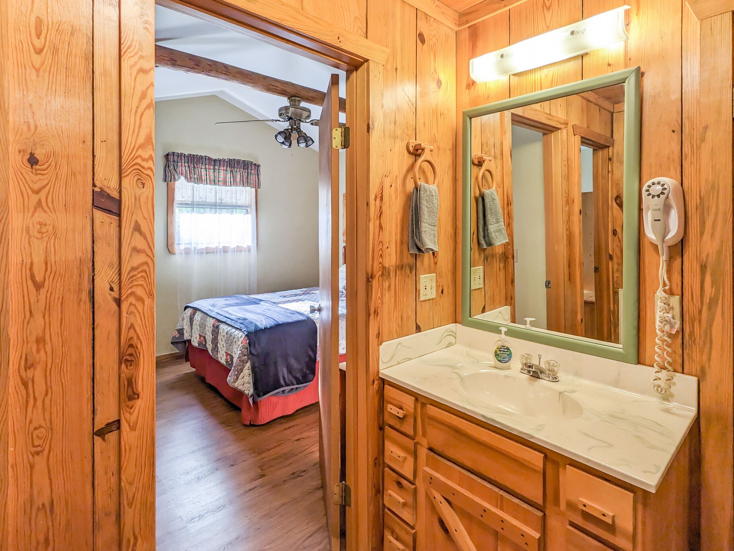 #04 Pinewood Arkansas Traveler