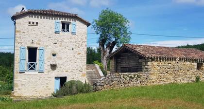 Charming Quercy house recently restored with great care.