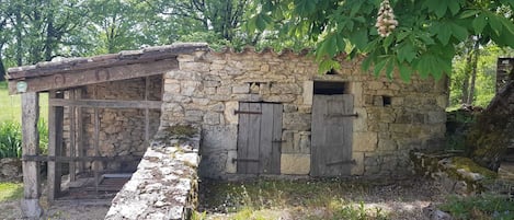 Enceinte de lâhĂ©bergement