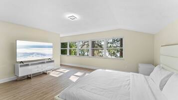4 bedrooms, free WiFi, bed sheets
