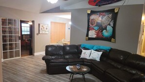 Living area - Navarre Beach Family Retreat with Game Room and Dog Friendly (Navarre)