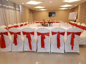 Meeting facility - Tirupati Hotel (Tirupati)