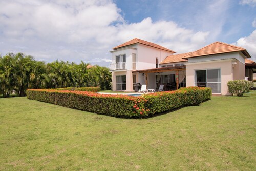 Paradisiacal villa on the Costa Blanca, Villas de Decameron