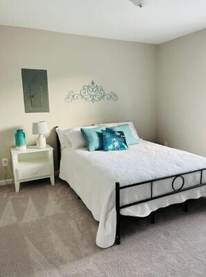 4 Schlafzimmer, Bügeleisen/Bügelbrett, kostenloses WLAN, Bettwäsche