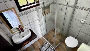 Standard Duplex | Bathroom