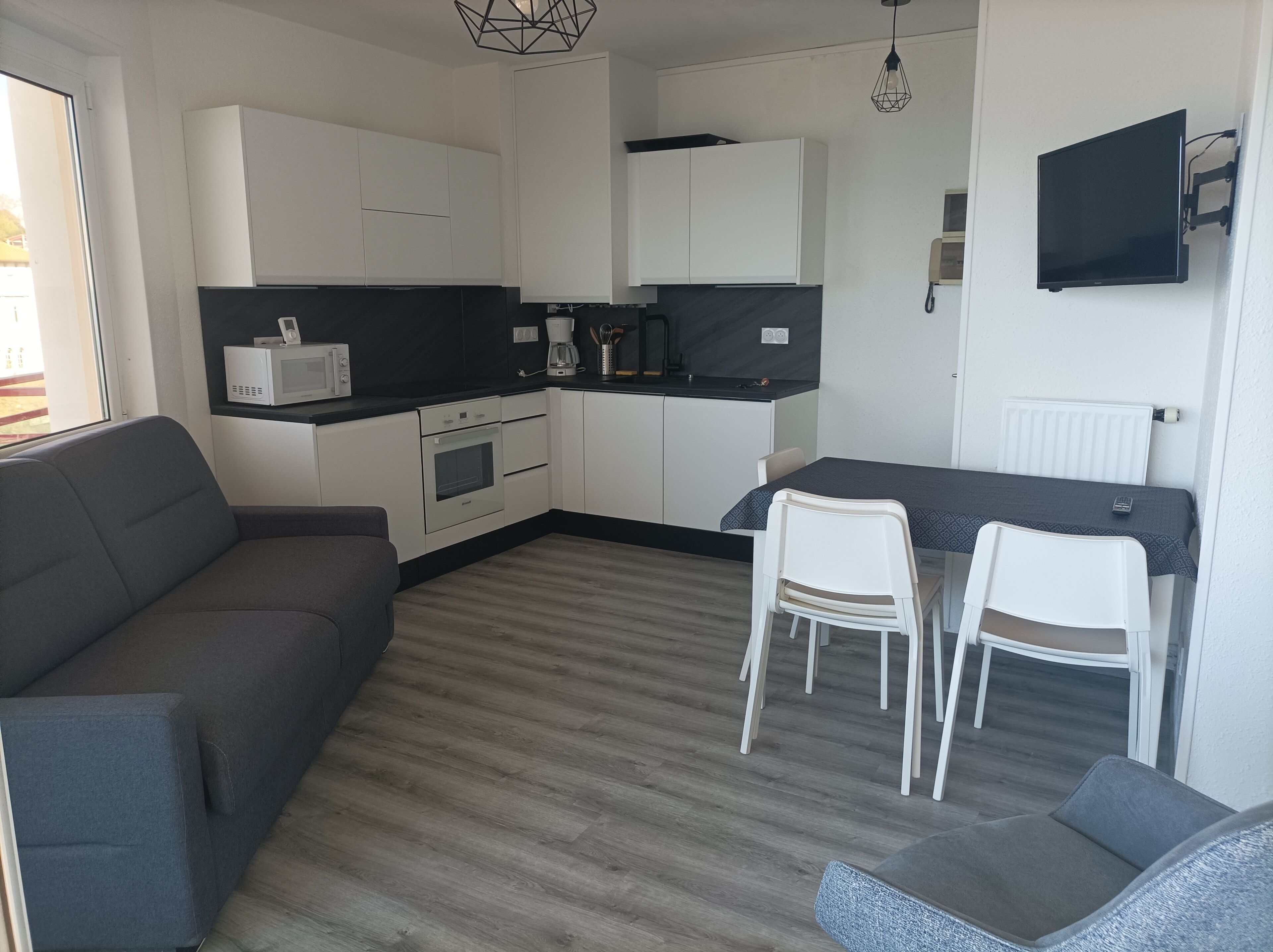 APARTMENT 4 PEOPLE WITH SEA VIEW