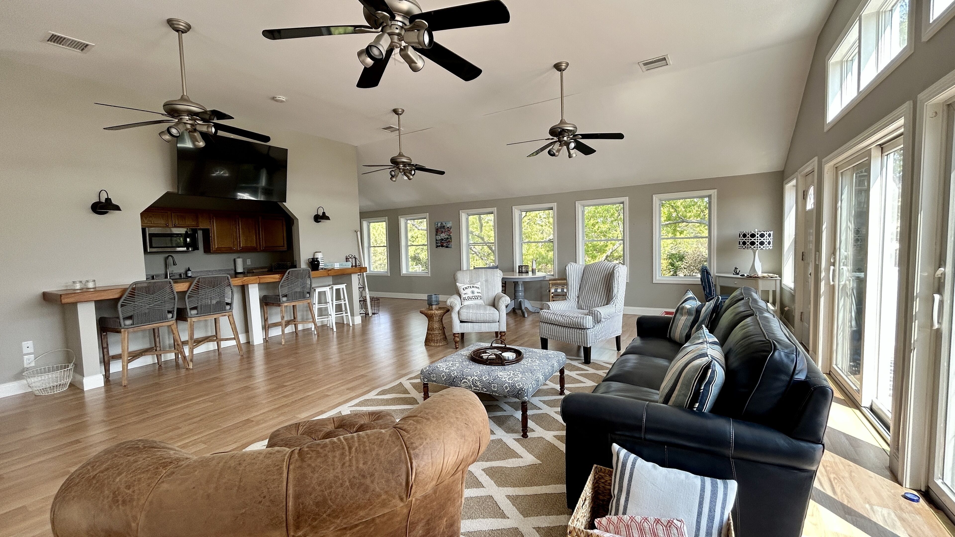 #Weddings #Holidays #Corporate short term ? Just need some “in between” place ?