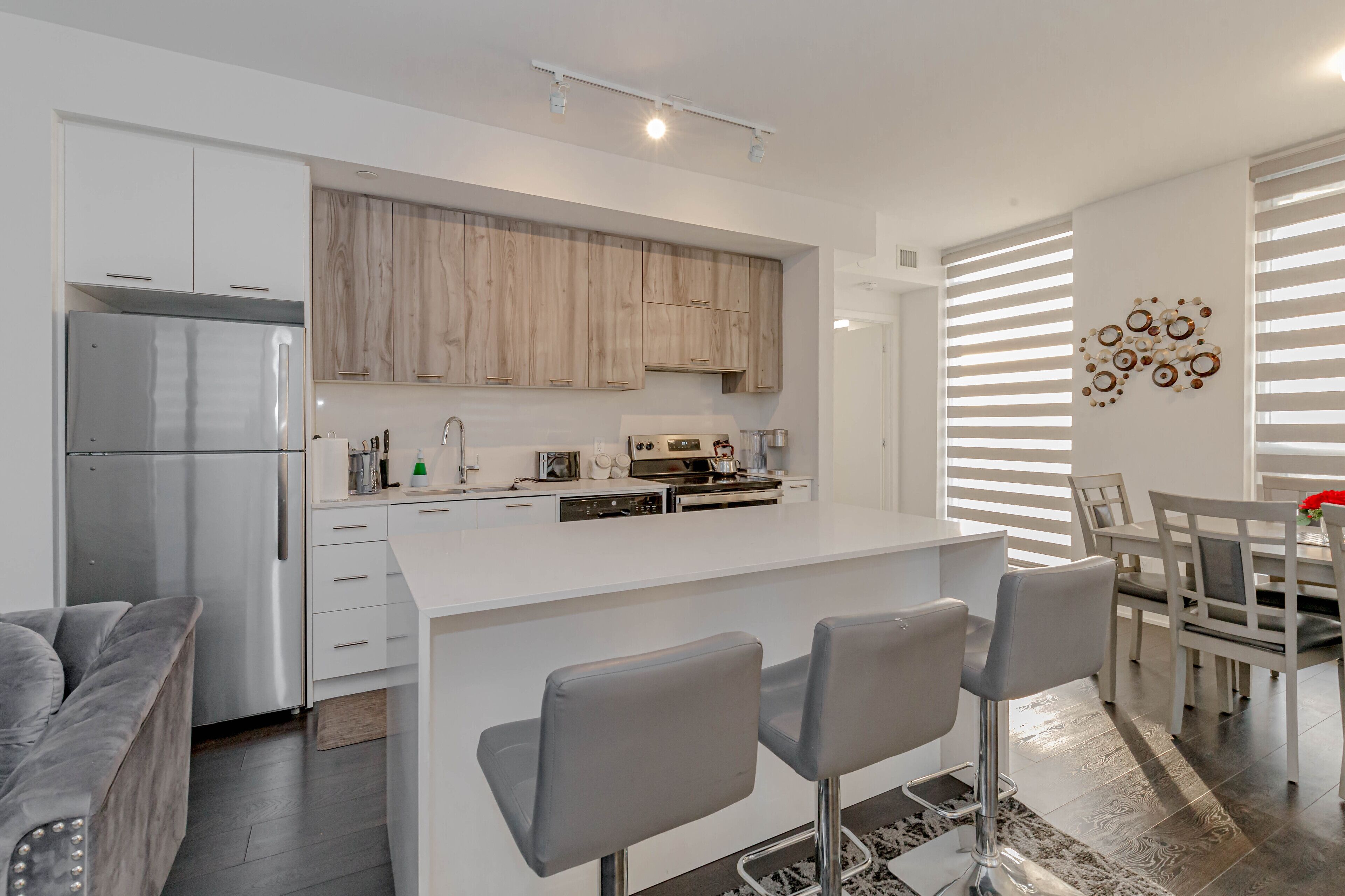 대용량 냉장고, 전자레인지, 오븐, 쿡탑