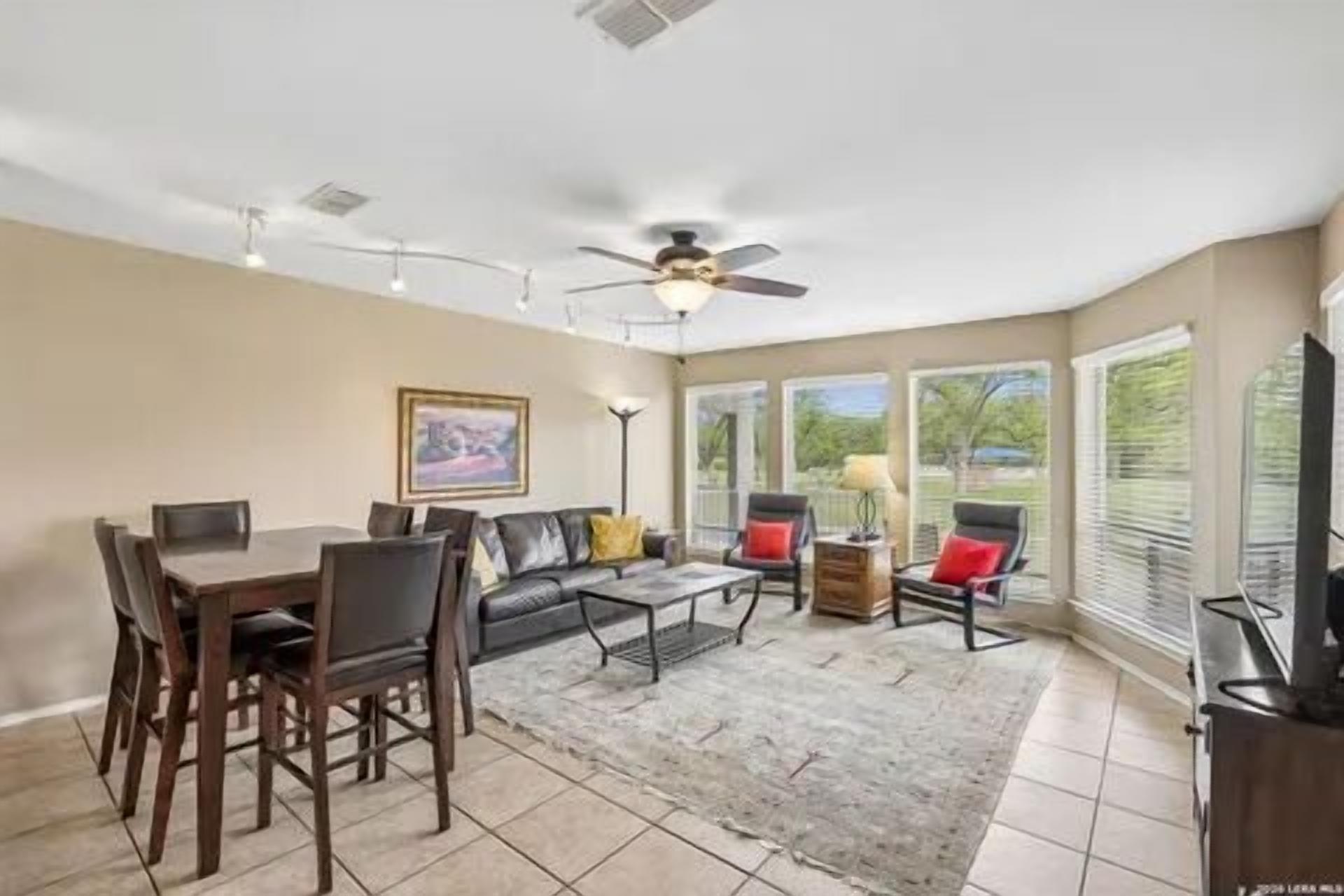Walk To Schlitterbahn & Comal River - First-floor Corner Condo River Access - New Braunfels, TX