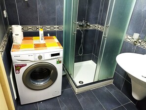 Apartamento, 2 habitaciones, accesible para personas con discapacidad, balcón | Baño