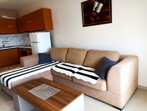 Appartamento, 2 camere da letto, accessibile ai disabili, balcone | Area soggiorno