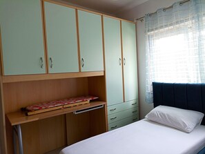 Apartamento, 2 habitaciones, accesible para personas con discapacidad, balcón | 2 dormitorios
