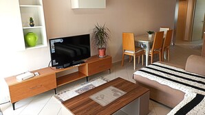 Apartment, 2 Schlafzimmer, barrierefrei, Balkon | Innenbereich