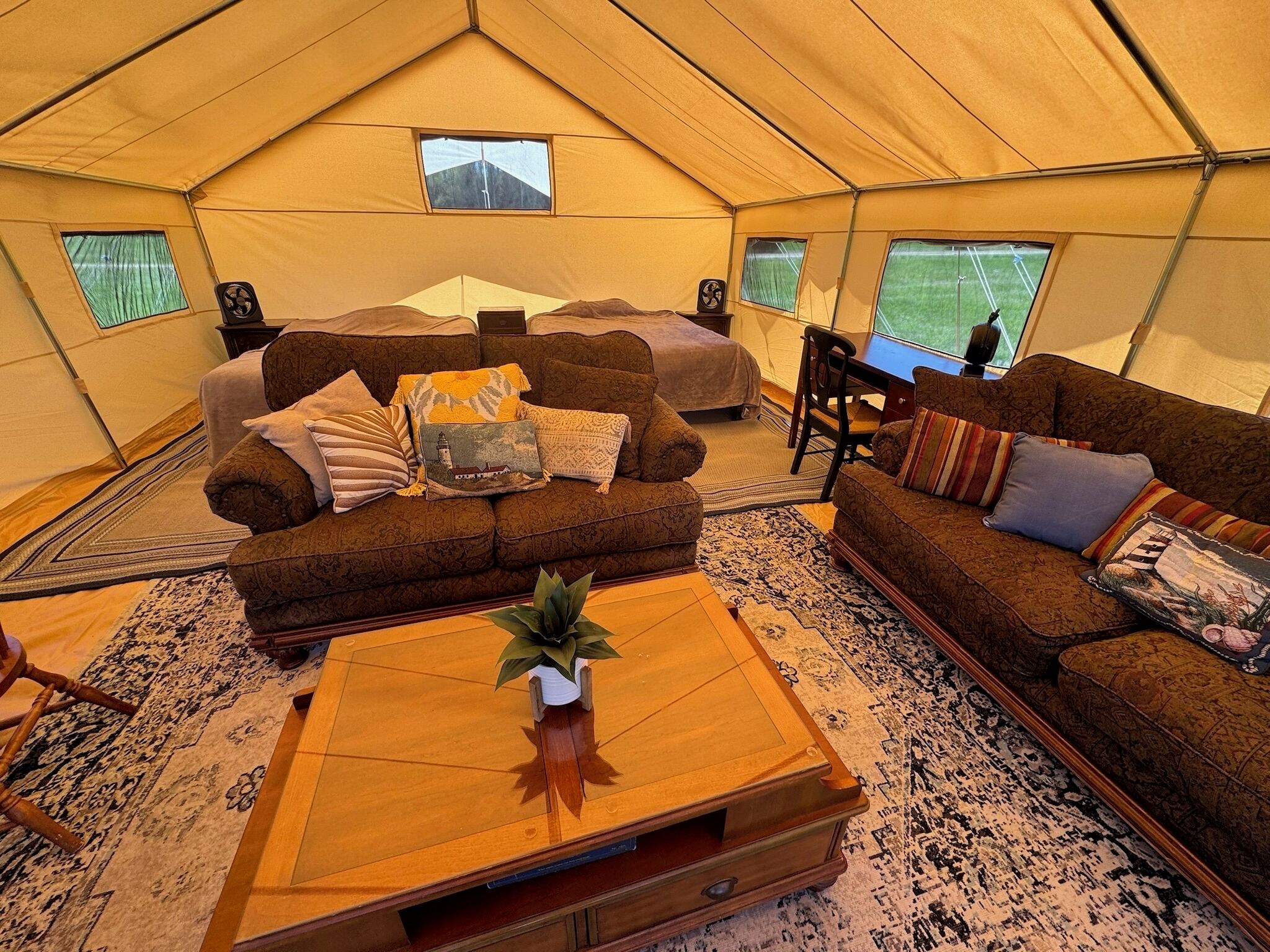 3 bedrooms, bed sheets