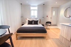 1 chambre, fer et planche à repasser, lit parapluie, Wi-Fi gratuit