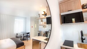 Unclassified image, 5 of 35, button - Studio10/Plateau/St-Denis/Terraces/SelfCheck-In/AC (Montréal)