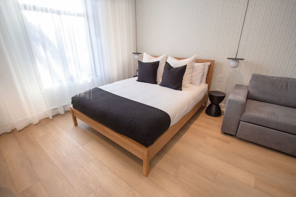 Studio11/Plateau/LegalAirbnb/940MbPS/Selfcheckin