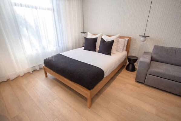 1 bedroom, iron/ironing board, travel cot, free WiFi