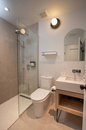 Hair dryer, towels