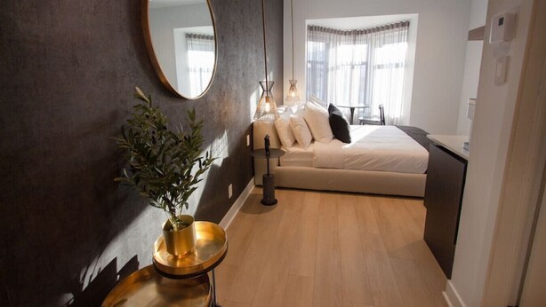 Interior - Studio13/Plateau/St-Denis/Terraces/SelfCheck-In/AC (Montréal)