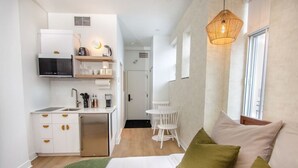 1 bedroom, iron/ironing board, travel cot, free WiFi - Studio18/Plateau/St-Denis/Terraces/SelfCheck-In/AC (Montréal)