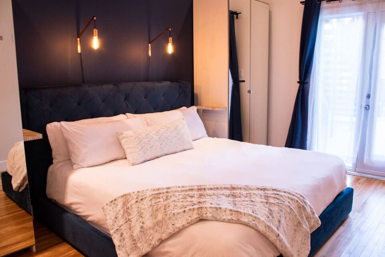 Vintage/Rooftop/Terraces/Plateau/St-Denis/AC/TV