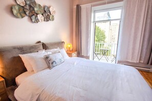 1 bedroom, iron/ironing board, travel cot, free WiFi