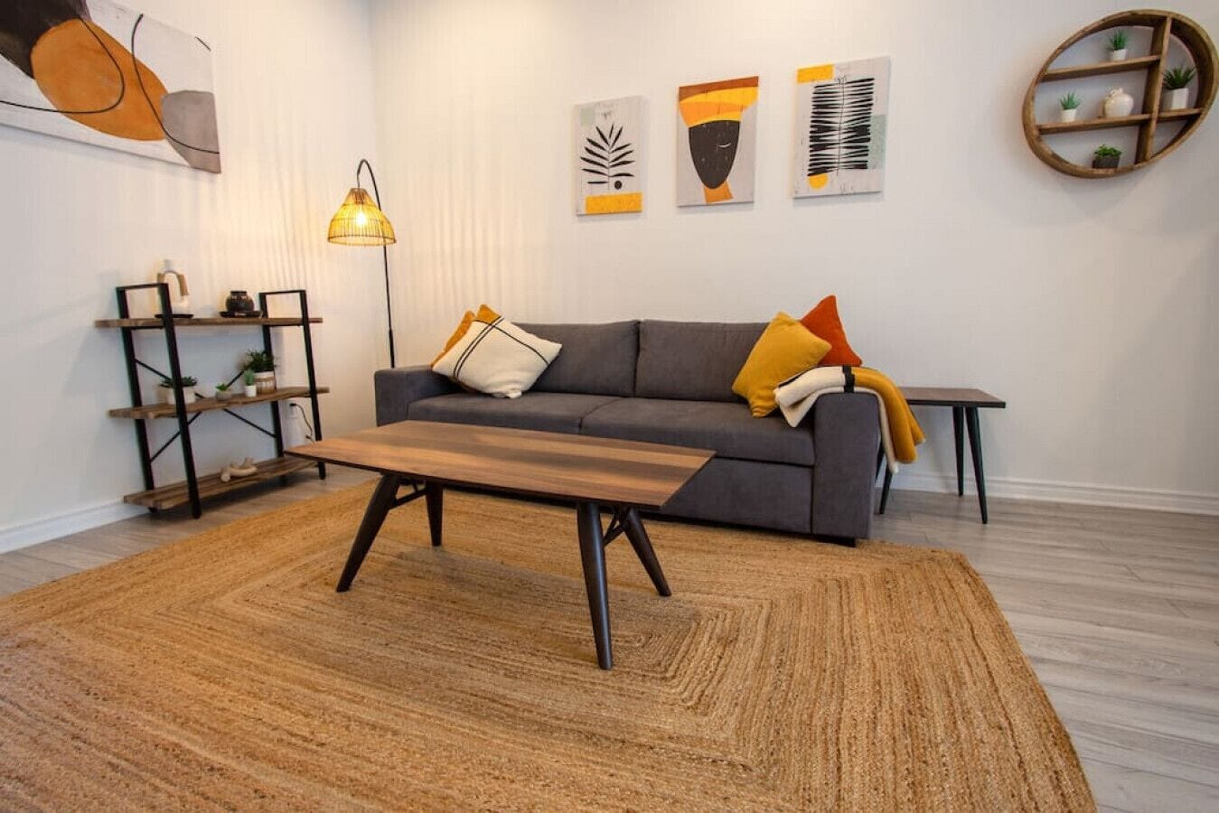 Africa/2Bdr/Plateau/St-Laurent/SelfCheck-In/AC/TV