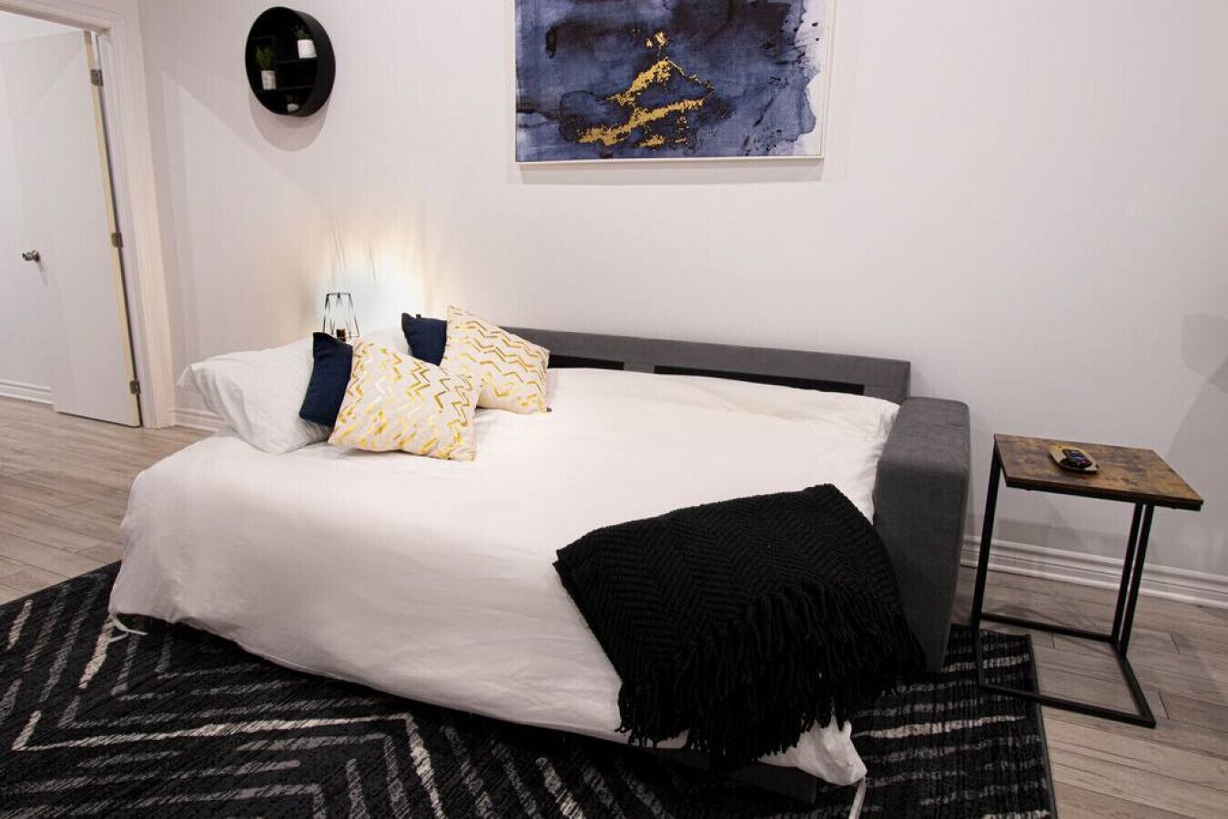 Blue&Gold/Plateau/St-Laurent/SelfCheck-In/AC/TV