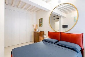 1 chambre, bureau, accès au Wi-Fi (inclus), literie fournie
