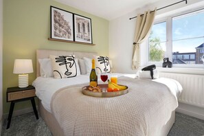 2 chambres, bureau, lit parapluie, Wi-Fi