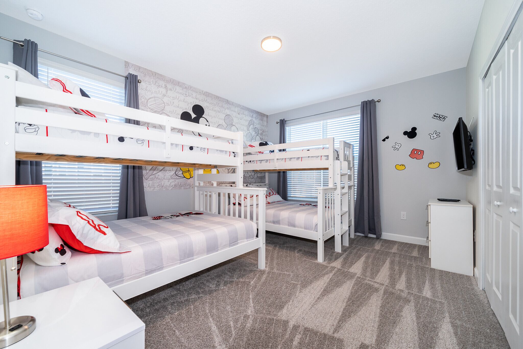 5 bedrooms, in-room safe, iron/ironing board, travel cot