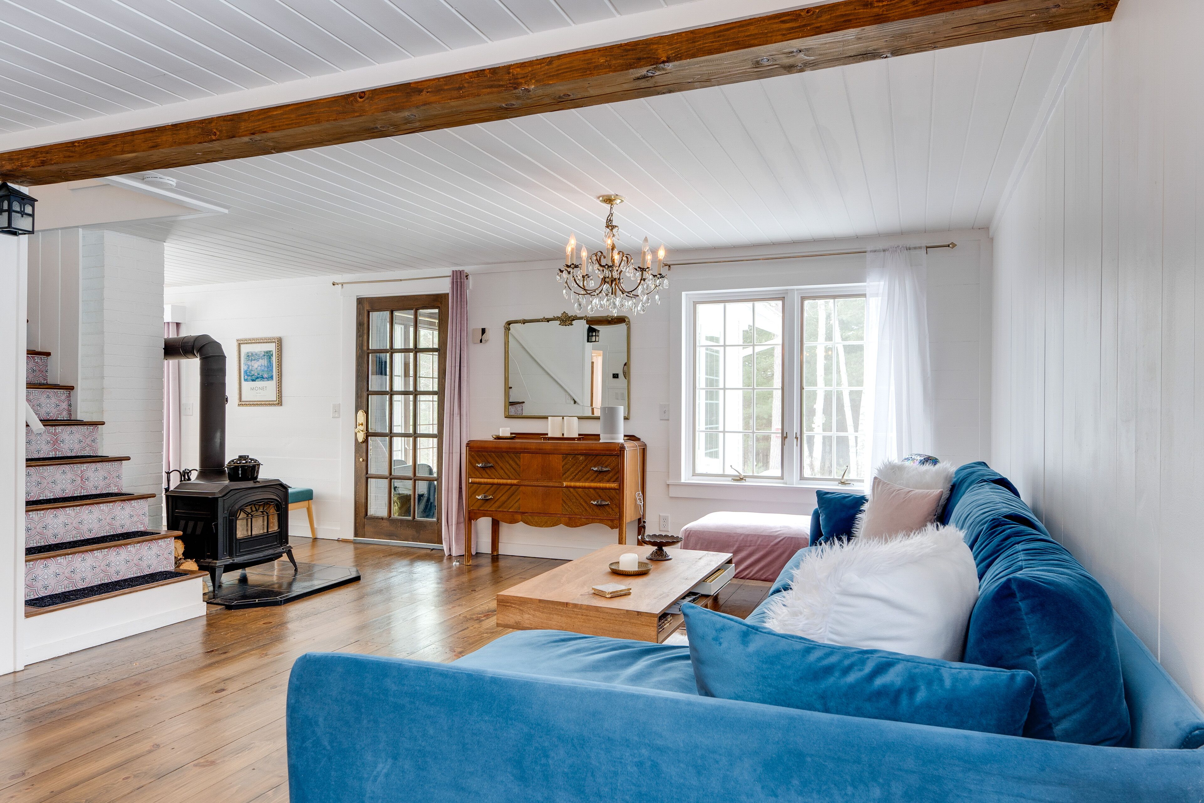 Rustic Mountain-View Farmhouse on 159 Acres