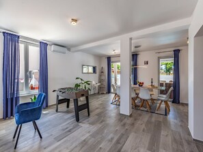 Games room - Holiday Home Melani Vita with Swimming Pool (Marčana)