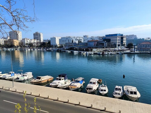 1. City center double room with sea view