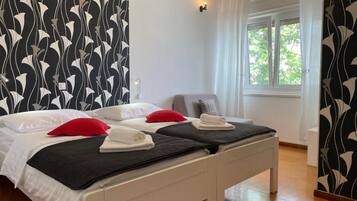 1 bedroom, WiFi, bed sheets