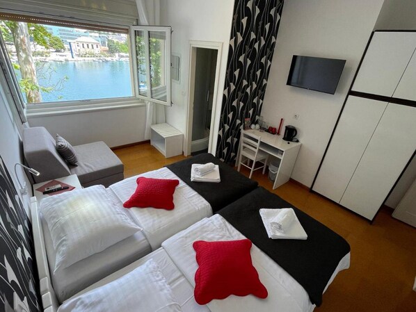 1 bedroom, WiFi, bed sheets