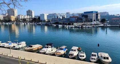 2. Elegant double room with private bathroom