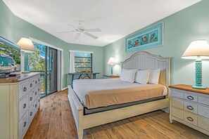 2 bedrooms, WiFi, bed sheets - 2BR Condo with Screened Patio in the Florida Keys (Marathon)