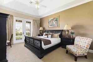 4 bedrooms - Near Disney~Resort Villa with pool/spa (Kissimmee)